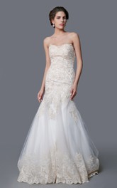 Sweetheart Mermaid Tulle Appliqued Wedding Dress With Court Train